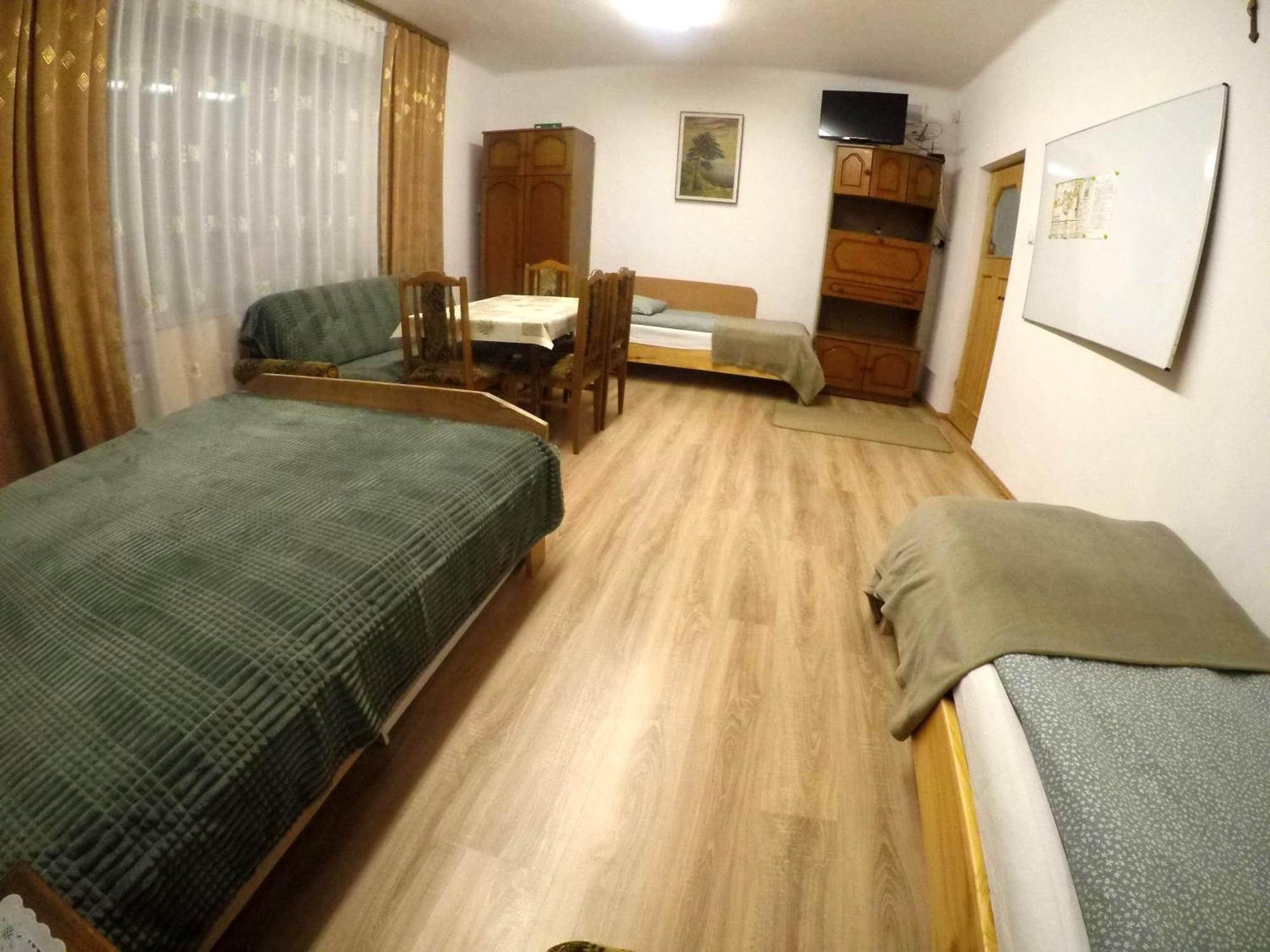 Pokoje Goscinne, Mieszkanie Na Wynajem W Swidniku K Lublina Buitenkant foto